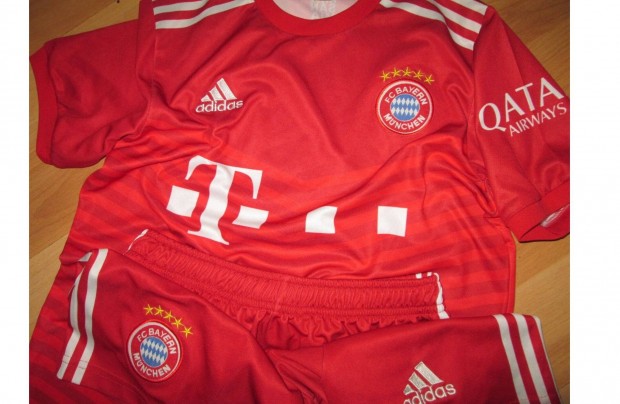 Bayern München #9 Robert Lewandowski szurkolói szett * Mez + nadrág