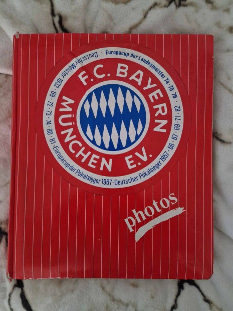 Bayern Mnchen relikvia/album! Eredeti alrsokkal!!