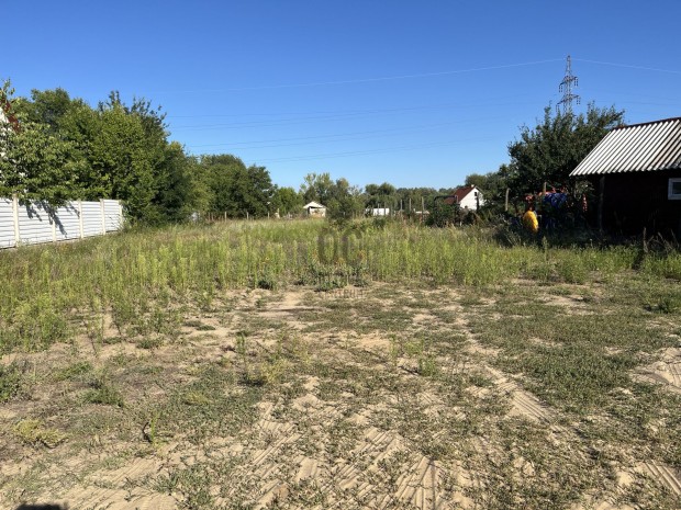 Bayk Andr�s kertben elad� z�rtkerti telek!!!!