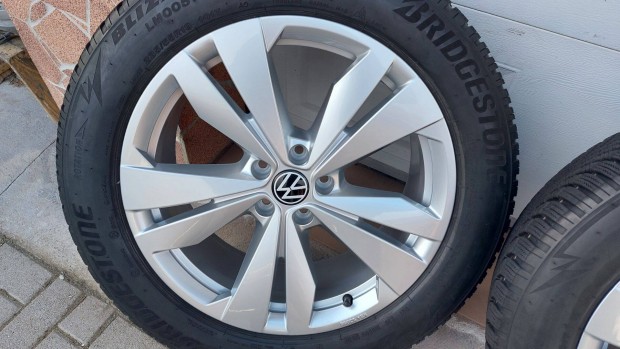 Bbb Gyári 19" VW ID.5-ID.4 /Loen/ alufelni téligumik