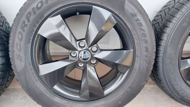 Bbb Gyári ,új szerű Skoda Kodiaq 17 Fekete alufelni ,téli gumi 5x112
