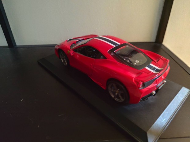 Bburago Ferrari 458 Speciale 1/18 ,1:18