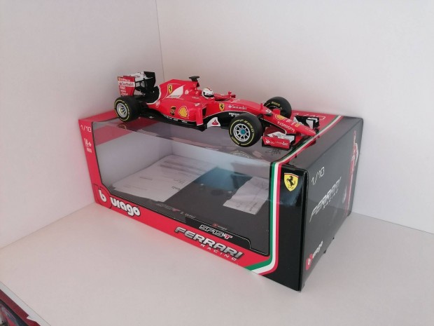 Bburago Ferrari SF-15 T 1:18 Forma 1 modellaut Sebastian Vettel