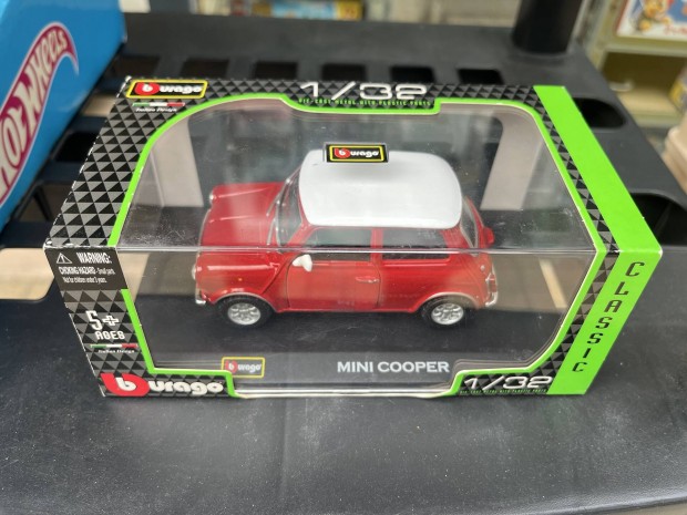 Bburago Mini Cooper piros 1/32 j