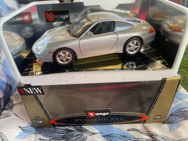 Bburago Porsche 911 carrera