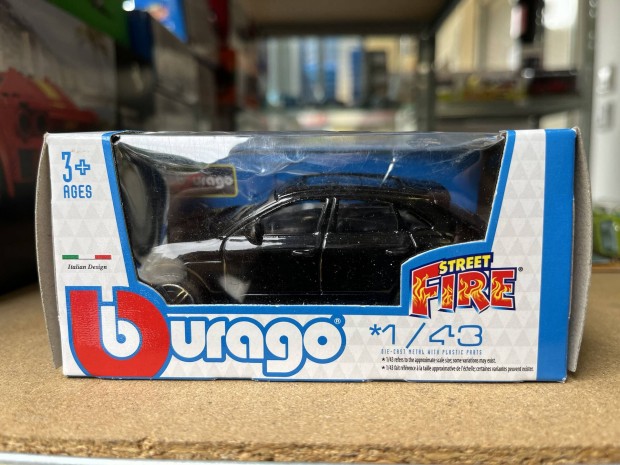 Bburago Porsche Macan Turbo 1/43 j