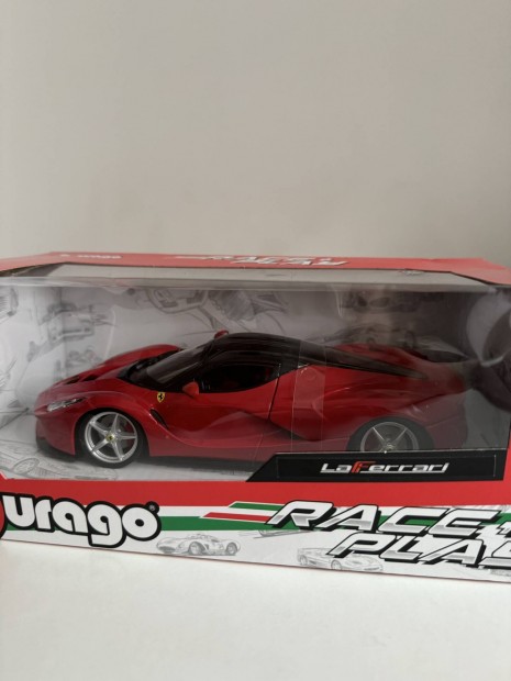 Bburago Race + Play Laferrari 1/24