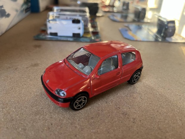 Bburago Renault Clio Made in Italy 1/43