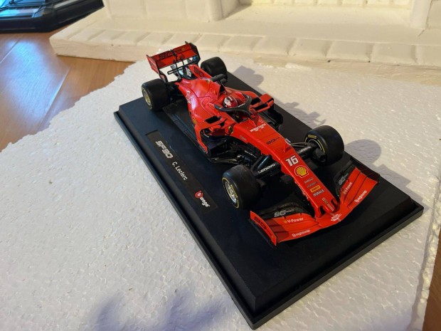 Bburago SF90 1:18 Charles Leclerc