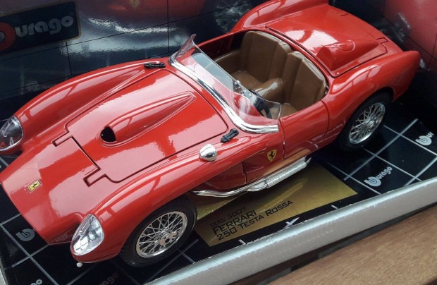 Bburago (Burago) Ferrari Testa Rossa Testarossa 1957 1:18 modell