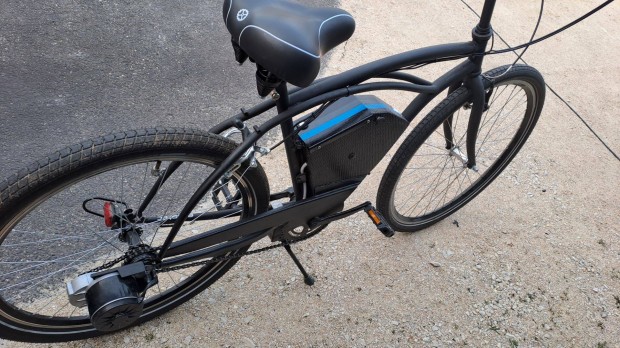 Beach cruiser e-bike