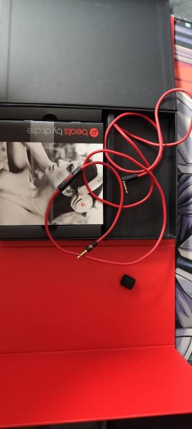 Beats Pro jszer llapotban elad + ajndk tartozkok