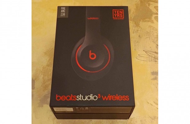 Beats Studio 3 zajsz�r�s Bluetooth fejhallgat�, �j f�lp�rn�kkal