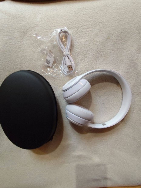 Beats solo 3 White elad, hasznlt llapotban, j fllprnkkal