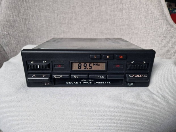 Becker Avus Mercedes rádió magnó w123 w124 w201 w126 r107