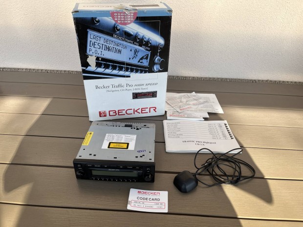 Becker DTM auto radio magno fejegyseg