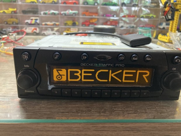 Becker Traffic Pro + Bluetooth radio magno Mercedes 