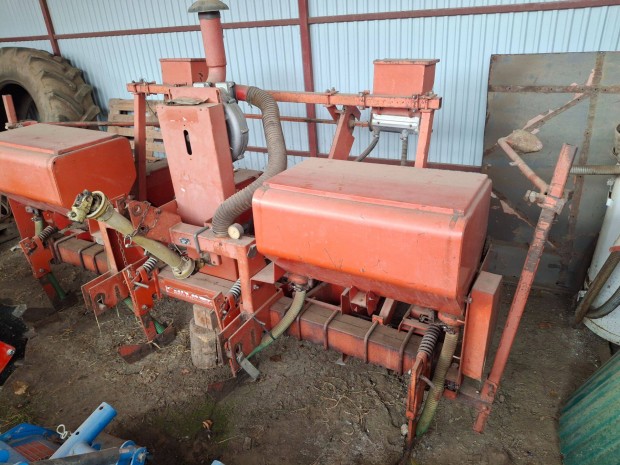 Becker ngysoros kukoricavetgp