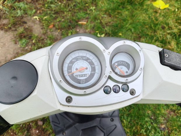 Beeline Veloce 50 CCM 4T robog 