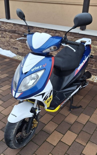 Beeline Veloce GT 50 4T Megk�m�lt 