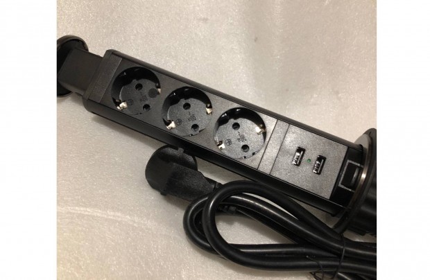 Beépíthető aljzat 3-as rejtett elosztó süllyeszthető konnektor + 2 USB