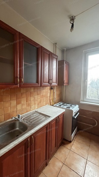 Befektet�si lehet�s�g Ny�regyh�za sz�v�ben  Egyetem k�zel�ben elad�