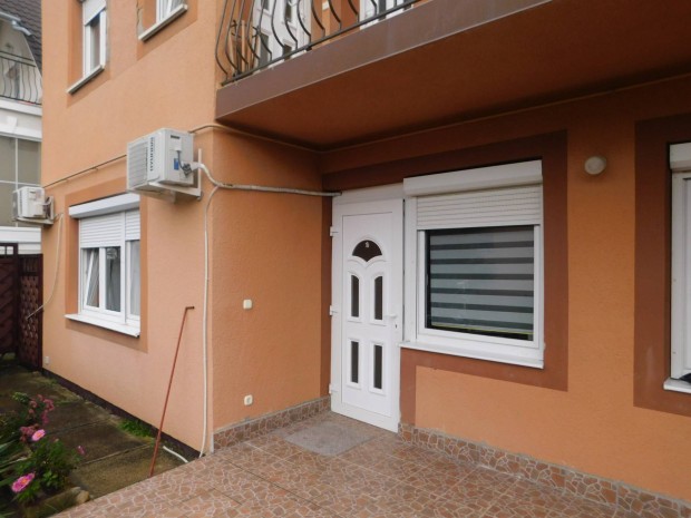 Befektet�si lehet�s�g a H�v�zi-t� k�zel�ben