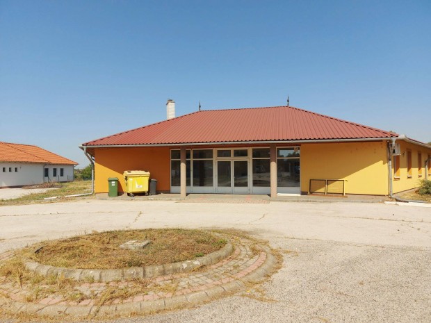 Befektet�k Figyelem! Vend�gh�z elad� Kulcson!