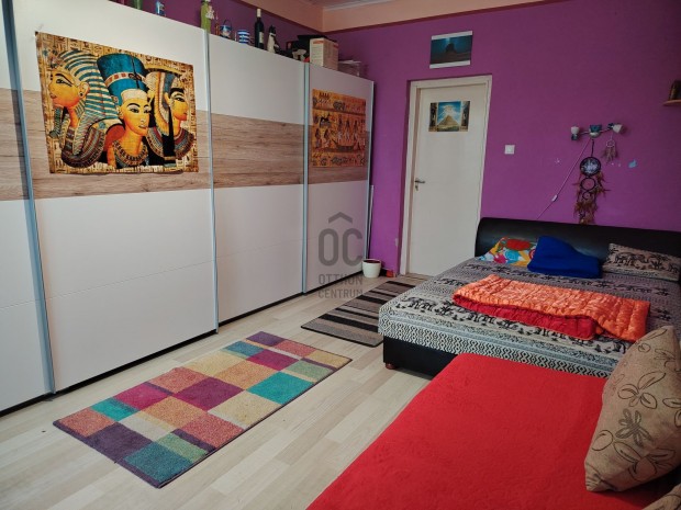 Befektet�k, �sszek�lt�z�k FIGYELEM!