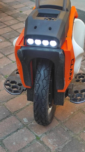 Begode Master 134V 2400Wh Electric Unicycle Fox Suspension Upgrade
