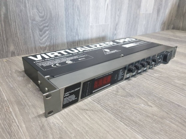 Behringer DSP 2024 Virtualizer Pro