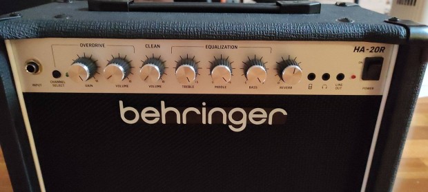 Behringer HA-20R