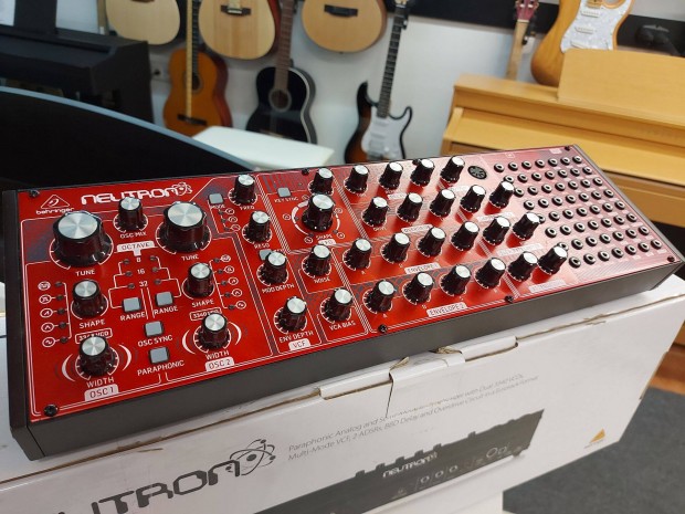 Behringer Neutron parafnikus flmodulris analg szintetiztor