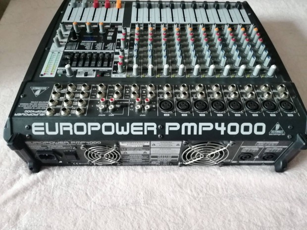 Behringer PMP-4000 kevererst elad