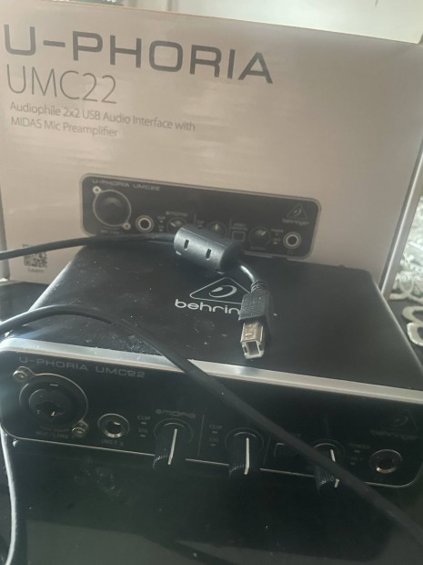 Behringer UMC22 U-Phoria USB Audio interfsz