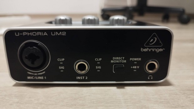 Behringer U-Phoria UM2 Hangkrtya