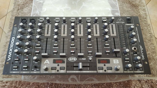 Behringer Vmx1000 USB - DJ kever