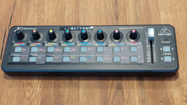 Behringer X-Touch Mini Midi vezrl