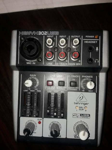 Behringer Xenyx 302 USB Kever