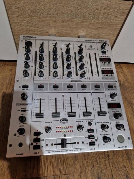 Behringer djx700 dj kever!