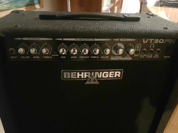 Behringer gitrkomb VT 30 FX