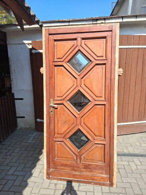 Bejrati ajt 98-210