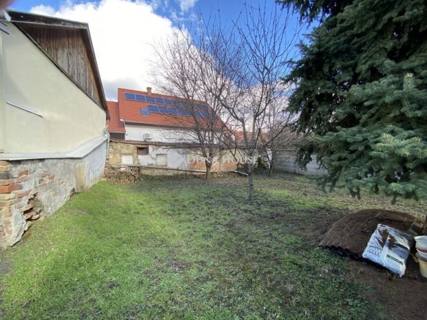 B�k�scsaba, Kapisztr�n utc�ban telek ELAD�