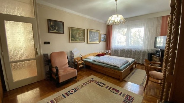 B�k�scsabai 237 nm-es h�z elad�