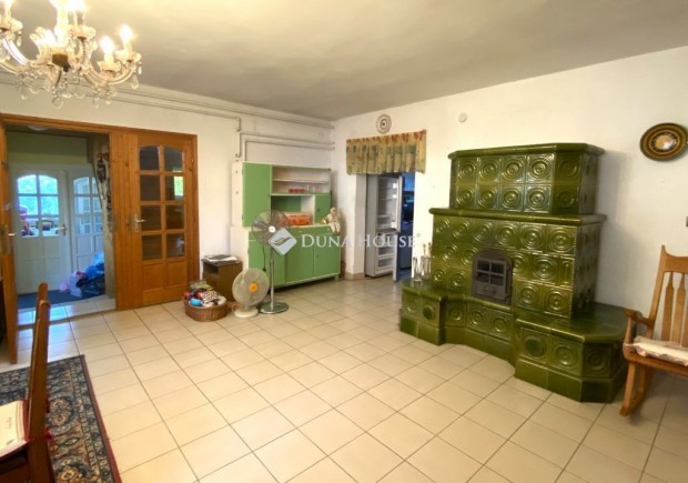 B�k�scsab�n B�n�t utc�ban csal�di h�z elad�!