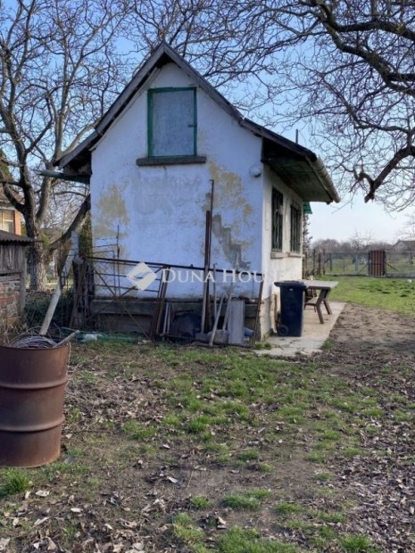 B�k�scsab�n Kast�lysz�l�kben telek elad�!