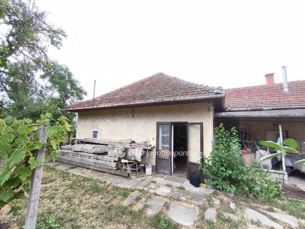 B�k�si 56 nm-es h�z elad�