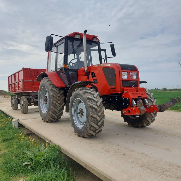 Belarus MTZ 1025.3 Dakota
