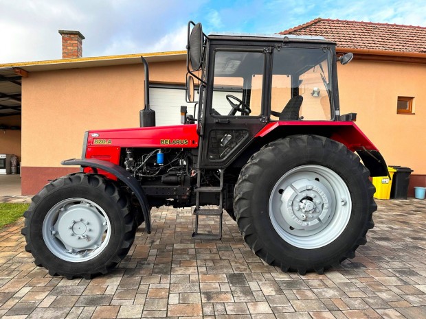 Belarus MTZ 820.4 traktor