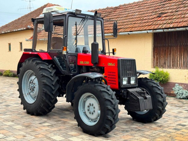 Belarus MTZ 820.4 traktor